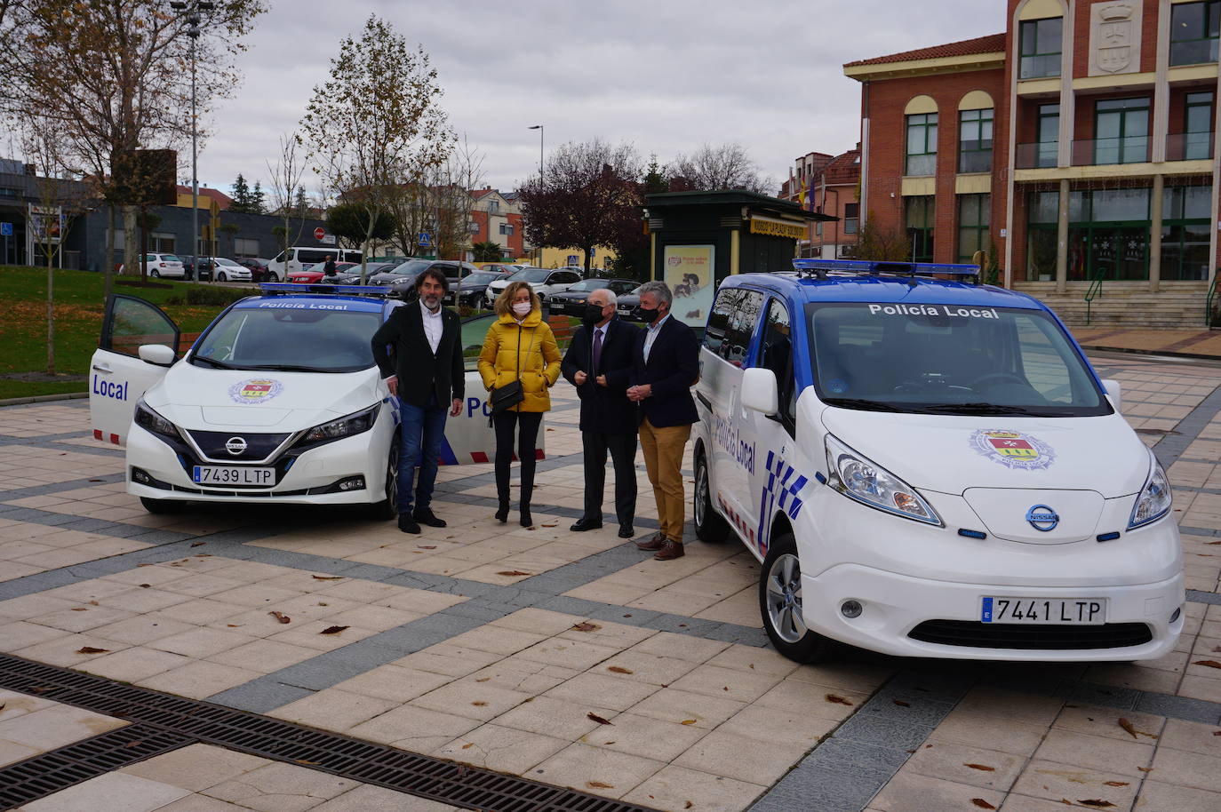 Presentación y entrega de los vehículos de la Policía Local de Arroyo. 