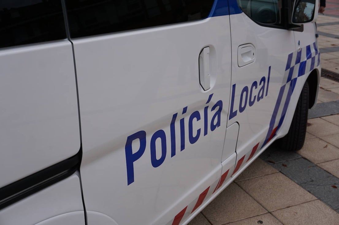 Presentación y entrega de los vehículos de la Policía Local de Arroyo. 