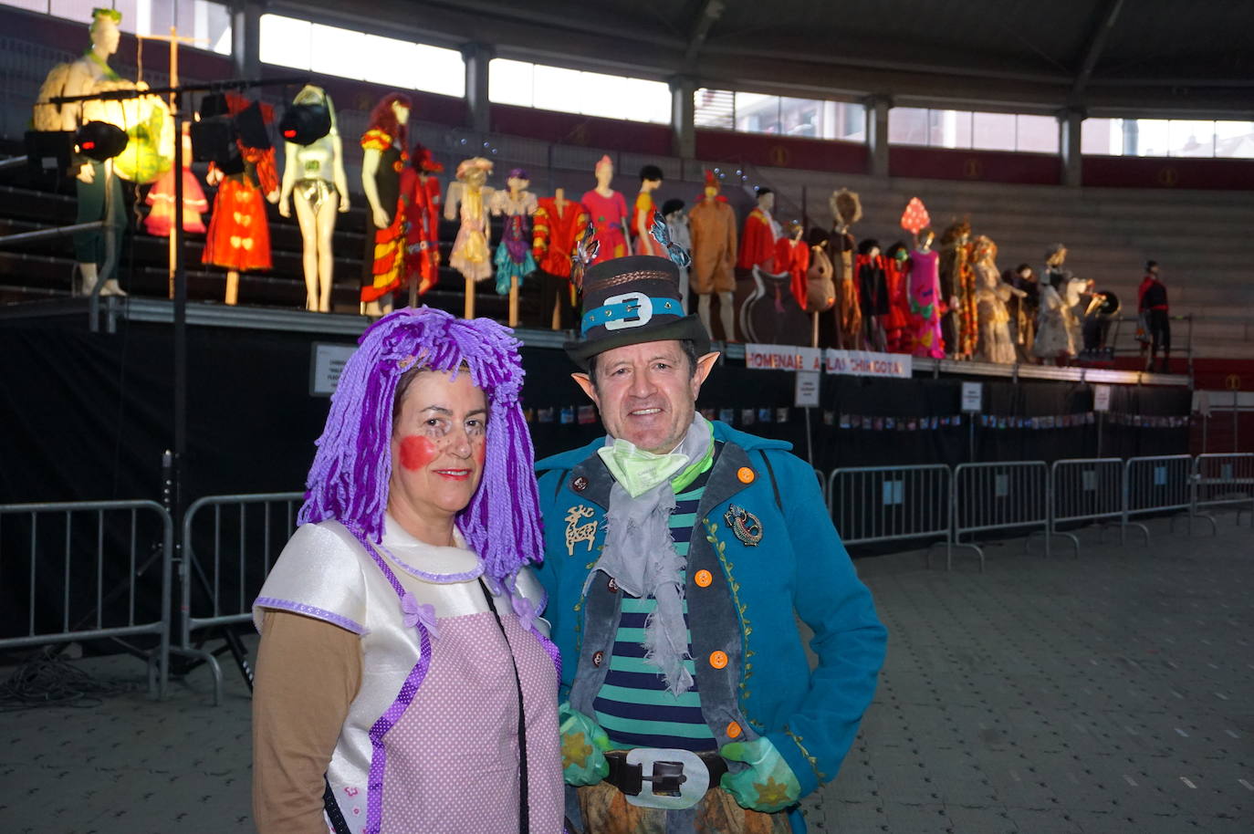 Superhéroes en el concurso de disfraces del carnaval de Arroyo. 