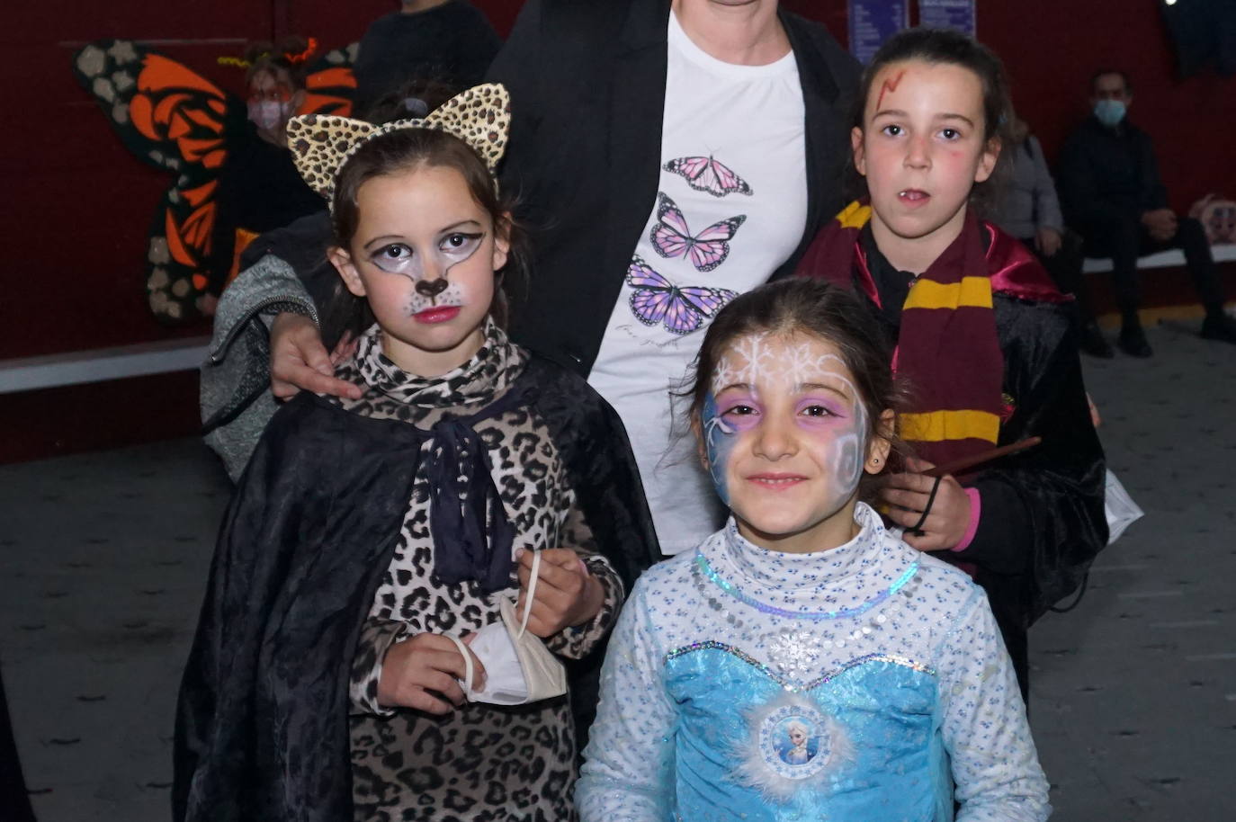 Superhéroes en el concurso de disfraces del carnaval de Arroyo. 