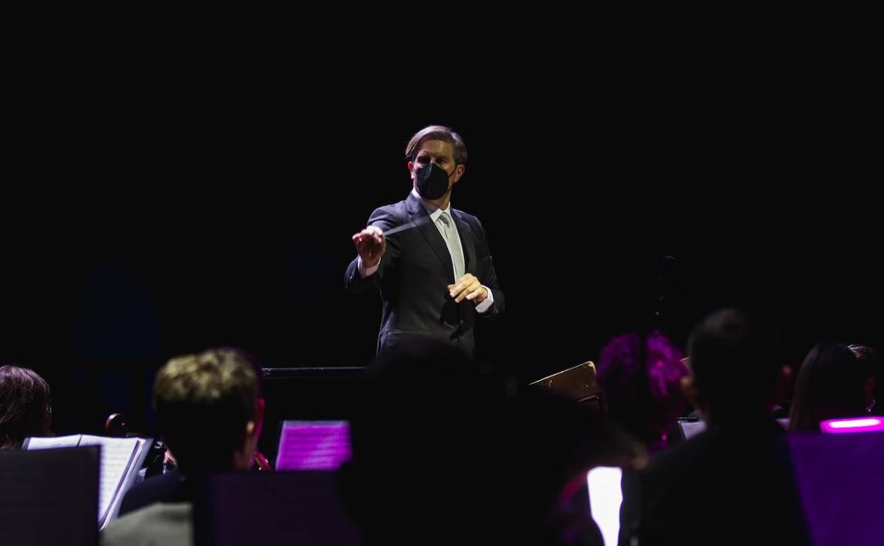 El director de la banda sinfónica de Arroyo, Diego Cebrián.