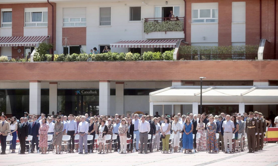 Diferentes momentos de la jura en el municipio. 