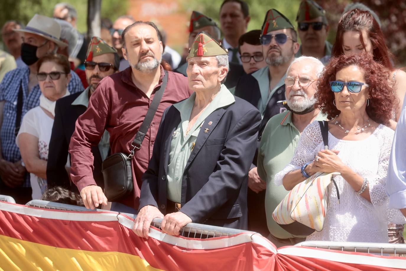 Diferentes momentos de la jura en el municipio. 