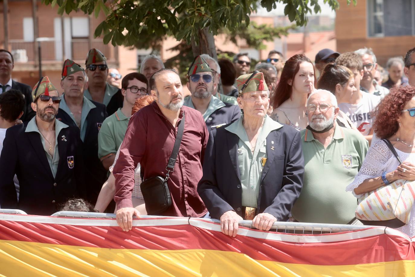 Diferentes momentos de la jura en el municipio. 