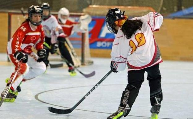 Irati González en plena jugada durante el campeonato de Selecciones Autonómicas 