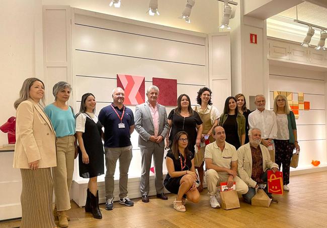 Asistentes a la inauguración de la nueva galería de Arte de Rio Shopping