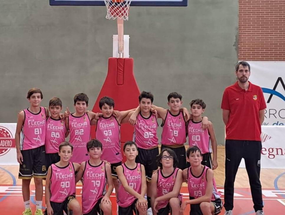El baloncesto arroyano se viste de rosa