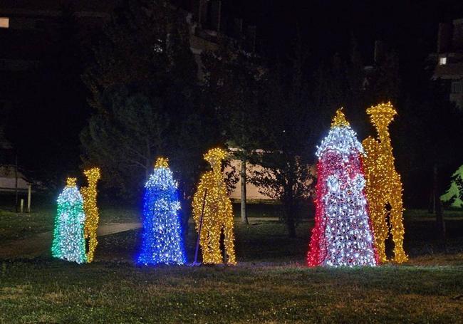 Figuras de los Reyes Magos itinerantes