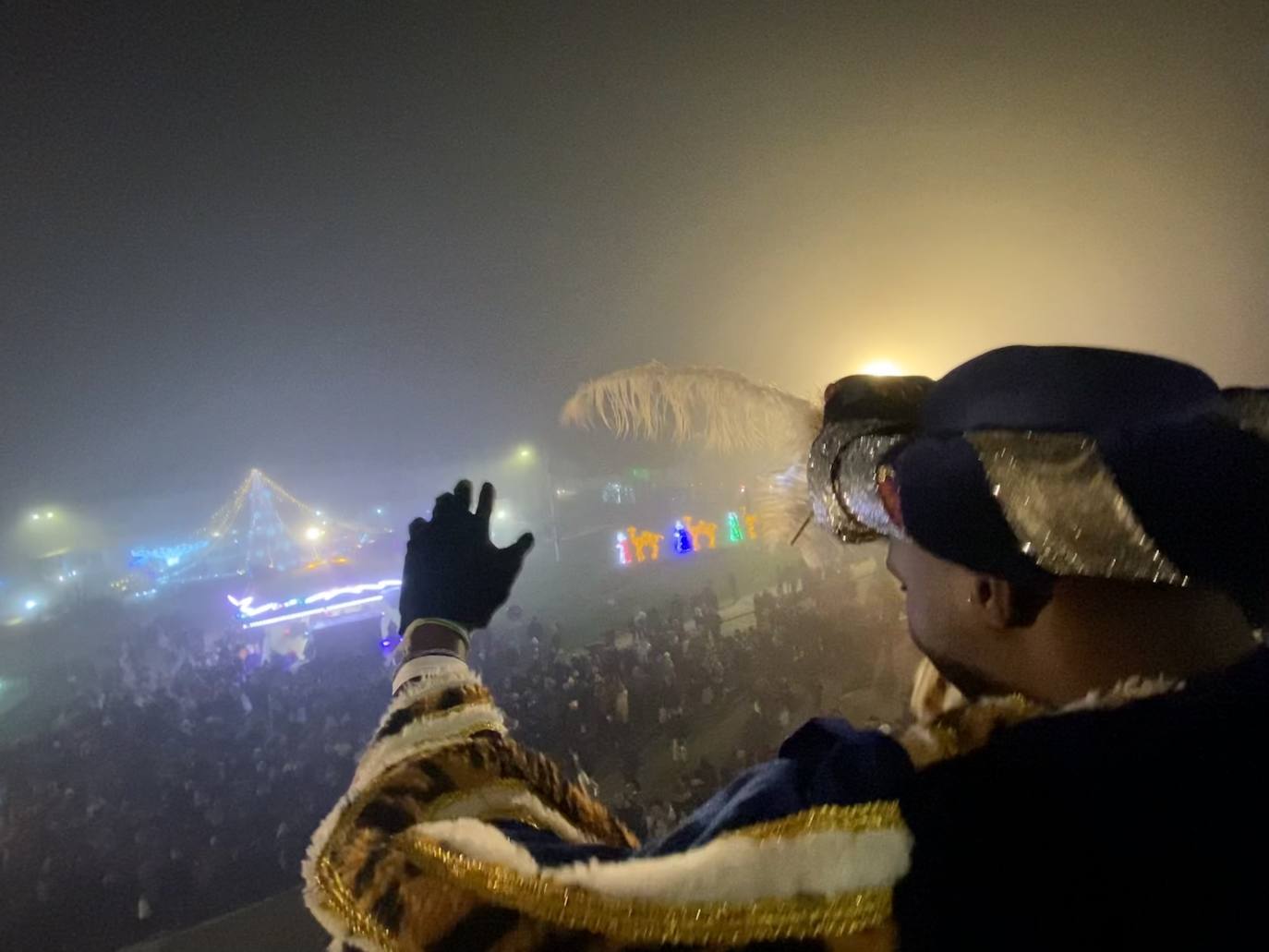 Melchor, Gaspar y Baltasar a su paso por Arroyo de la Encomienda en una gran Cabalgata 