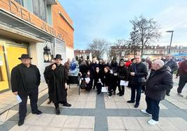 La comitiva fúnebre de la Asociación de Jubilados recorrió las calles del municipio