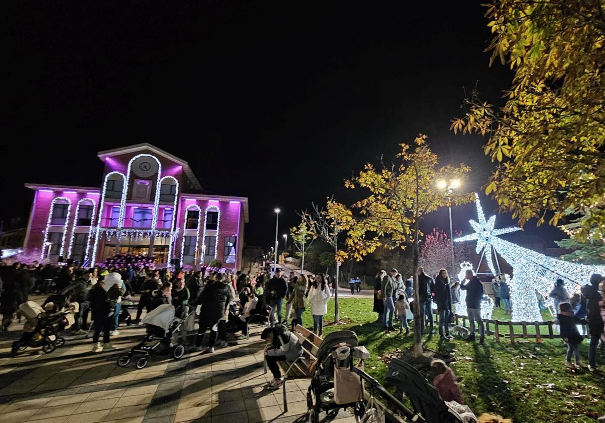 Encendido de luces en la Plaza España