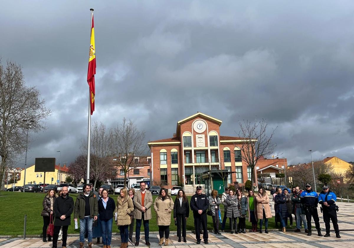 Minuto de silencio en la Plaza de España