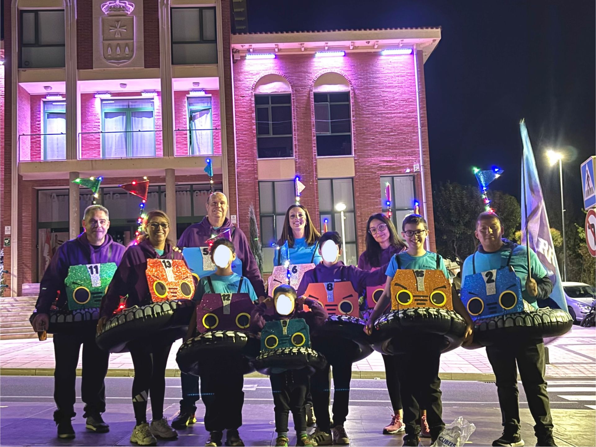 Así transcurrió el desfile de disfraces del Peñas Fest de Arroyo