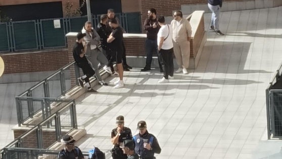 Detectan otros quince enganches ilegales en 'Arroyovereda' bajo un fuerte dispositivo policial