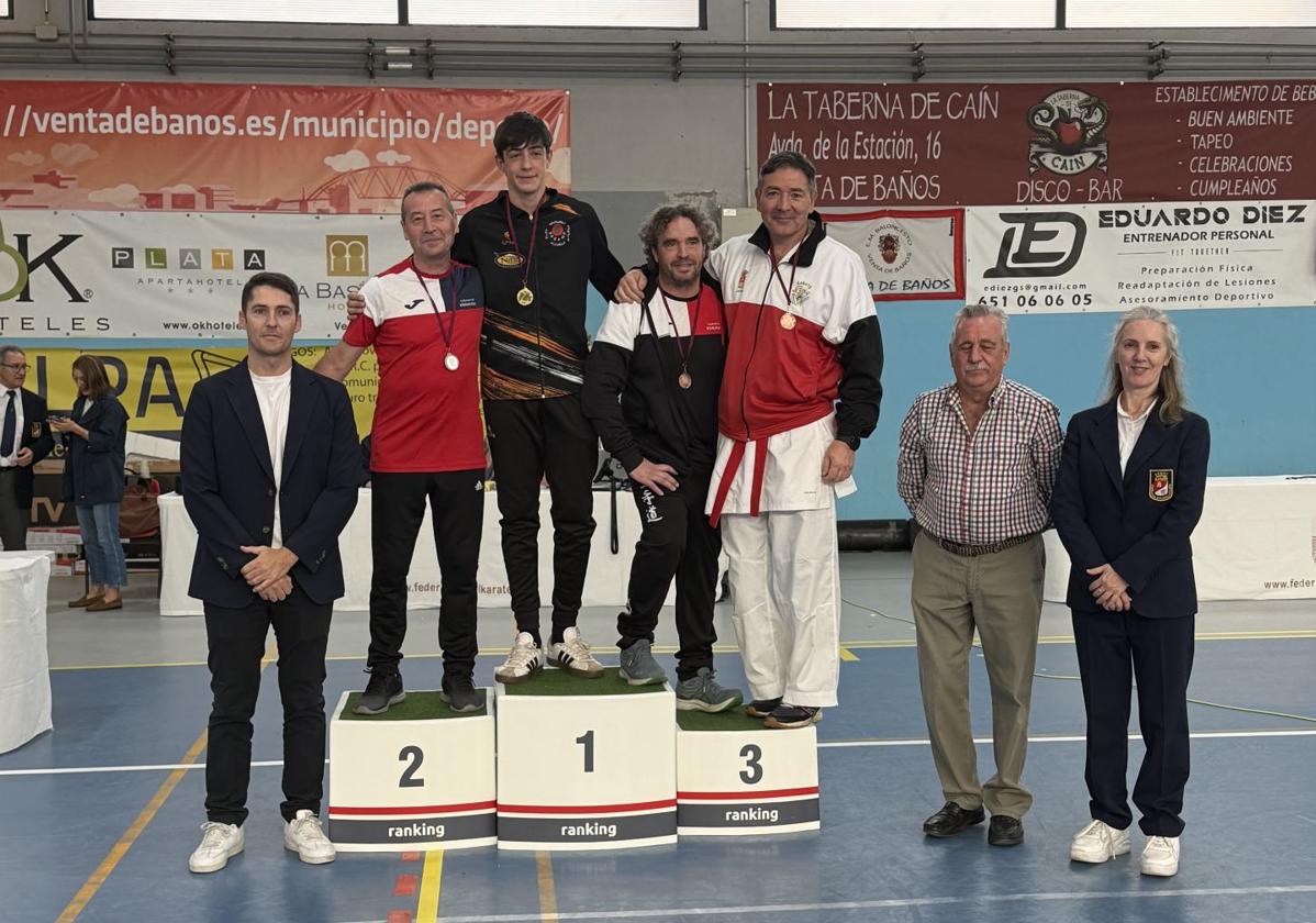 El 100% de los karatecas arroyanos lograron medalla