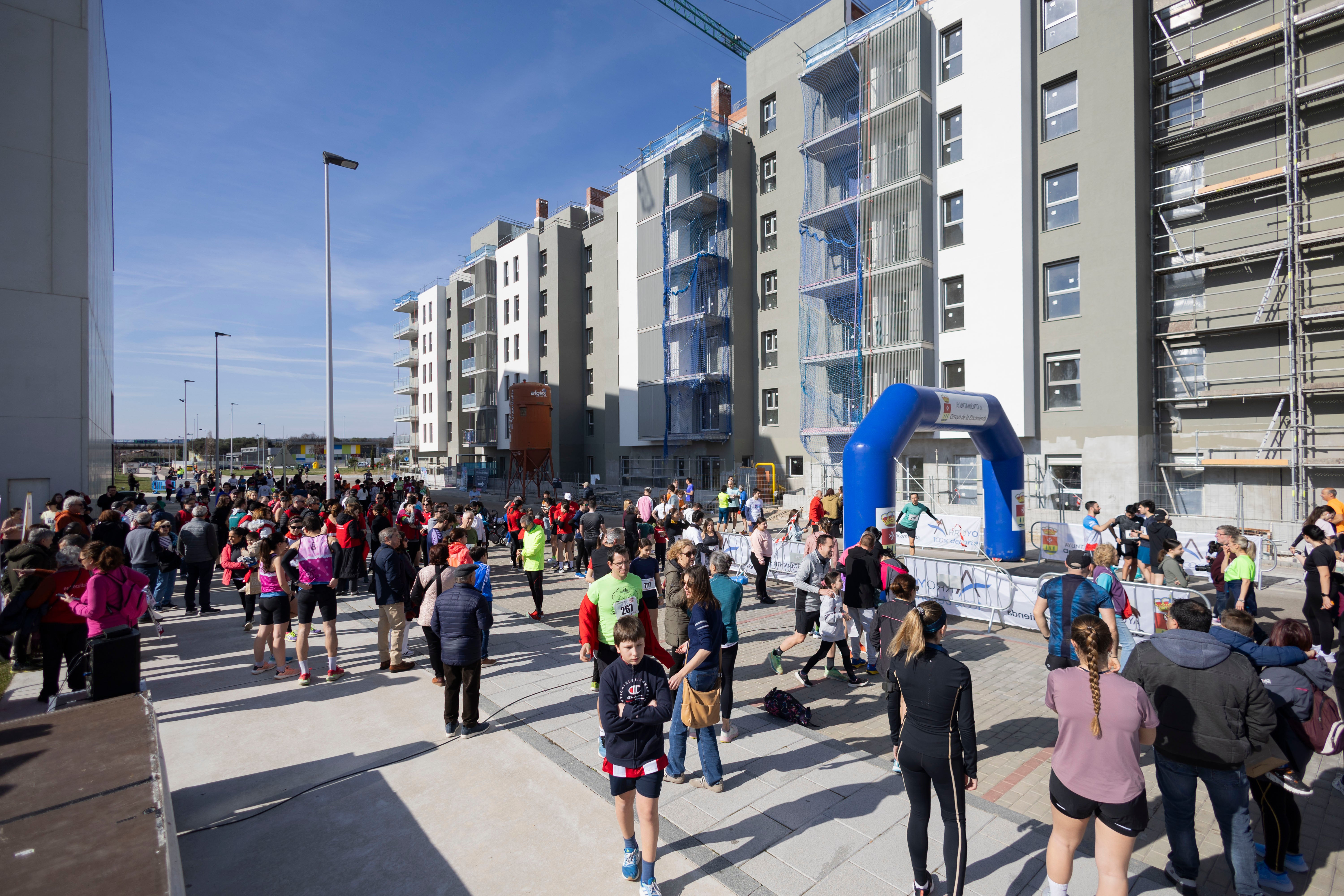 Las imágenes de la carrera entreculturas celebrada en Arroyo de la Encomienda