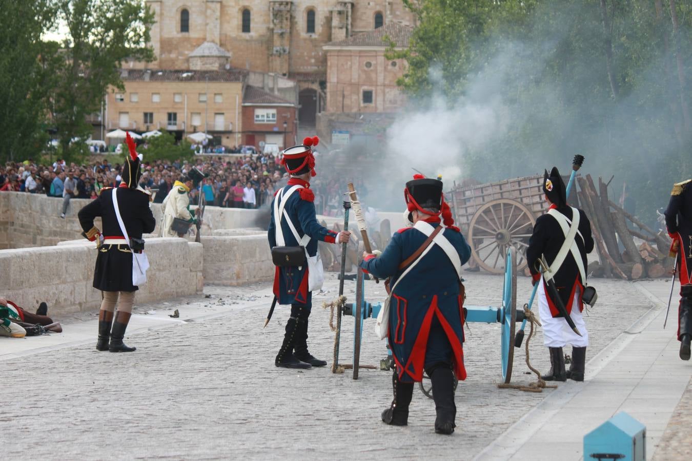 Recreación de la batalla de las tropas napoleónicas de 1808 en Torquemada (1/2)