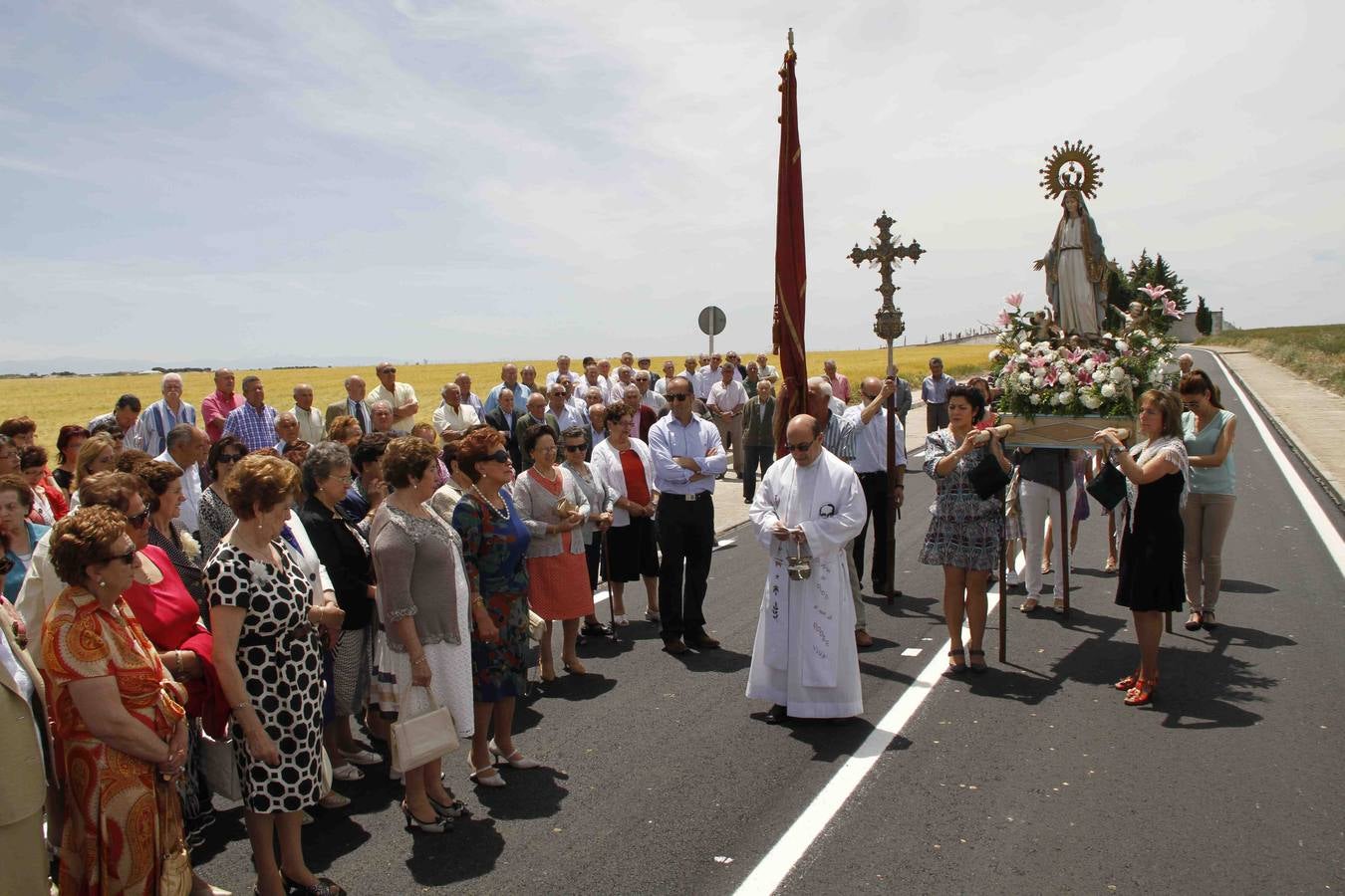 Procesión de la Virgen del Amor Hermoso en Campaspero. Valladolid