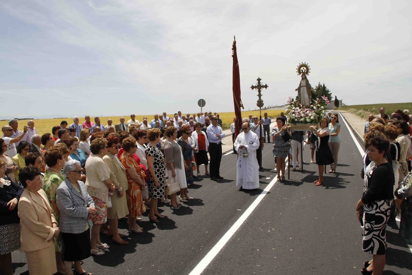 Procesión de la Virgen del Amor Hermoso en Campaspero. Valladolid
