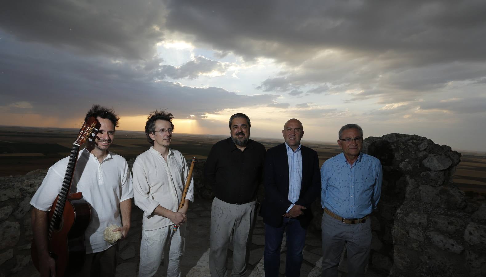 Primera Velada Poética &#039;A la sombra del ciprés&#039;