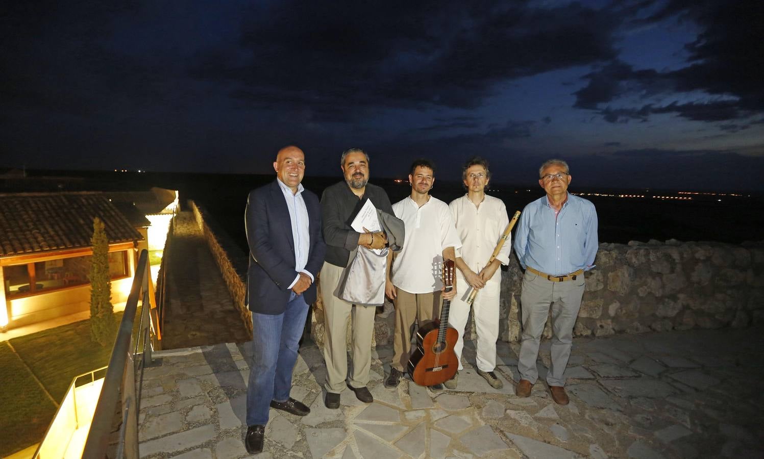 Jesús Julio Carnero , Carlos Aganzo, Jorge Cebrián y el acalde de Urueña Manuel Pérez-Minayo