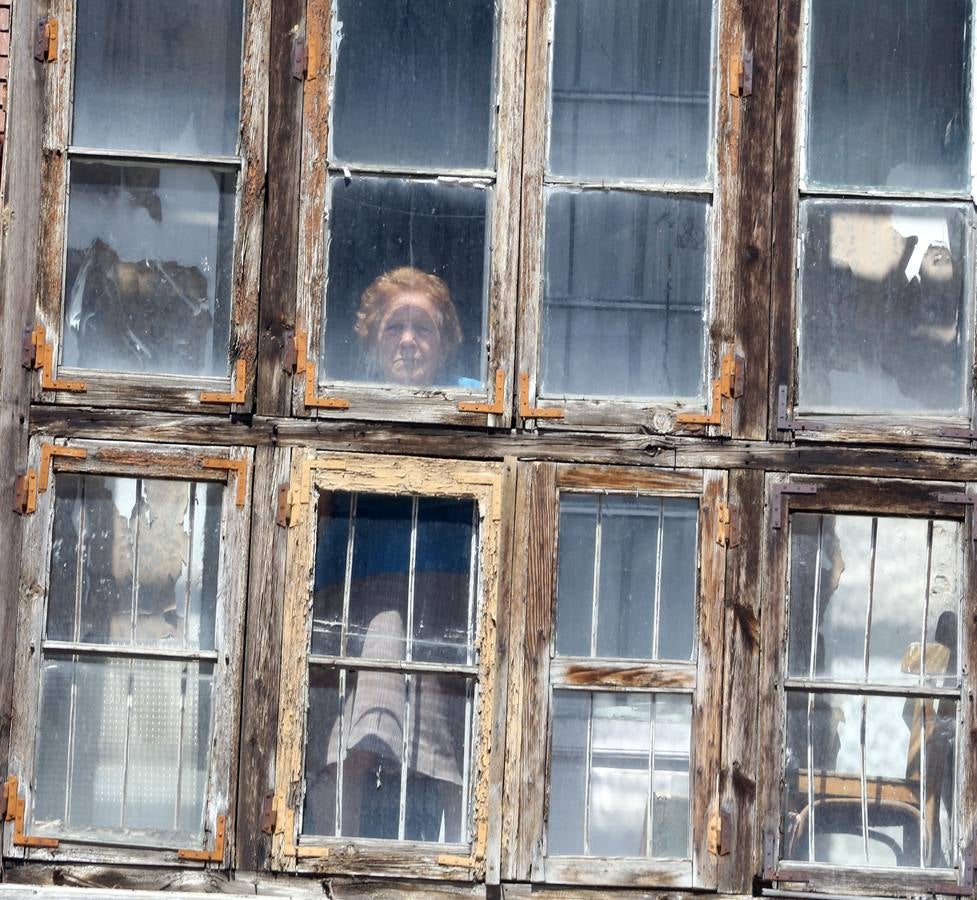 Los bomberos encuentran un cuerpo al ir a sofocar un incendio en la calle San Luis de Valladolid