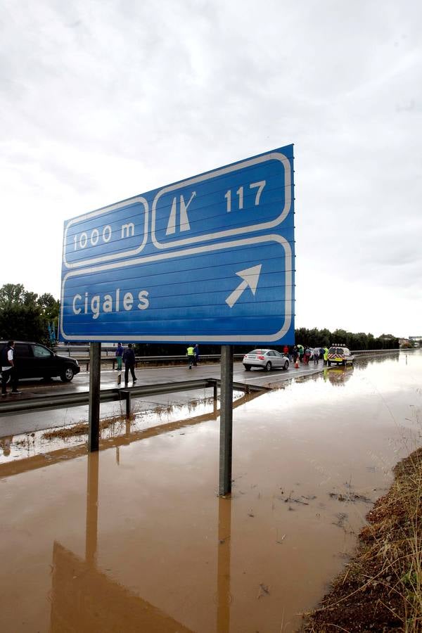 Retenciones por las lluvias en la A-62 entre Cabezón de Pisuerga y Cigales