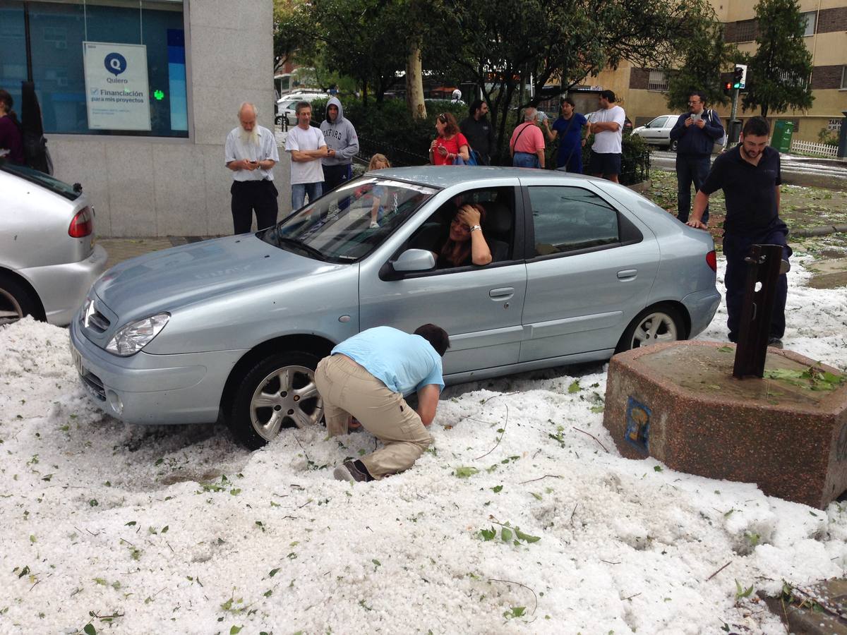 Una enorme granizada descarga sobre Madrid