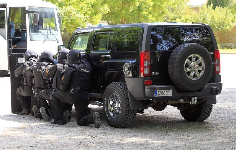 Exhibición del GEO de la Policía Nacional en Carrión de los Condes. Palencia
