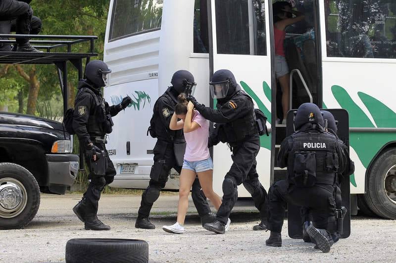 Exhibición del GEO de la Policía Nacional en Carrión de los Condes. Palencia