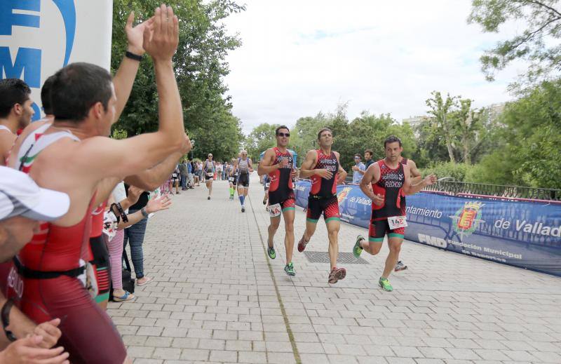 I Triatlón contrarreloj por equipos Playa de las Moreras