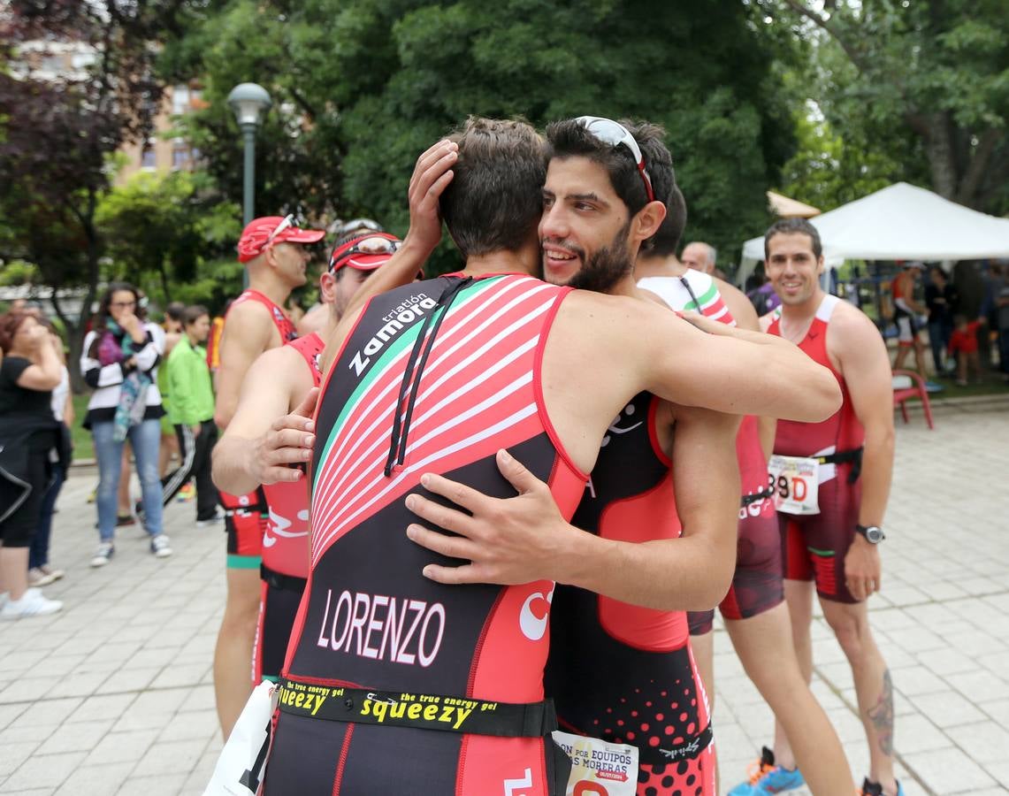 I Triatlón contrarreloj por equipos Playa de las Moreras