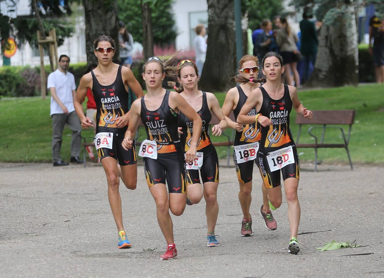 I Triatlón contrarreloj por equipos Playa de las Moreras