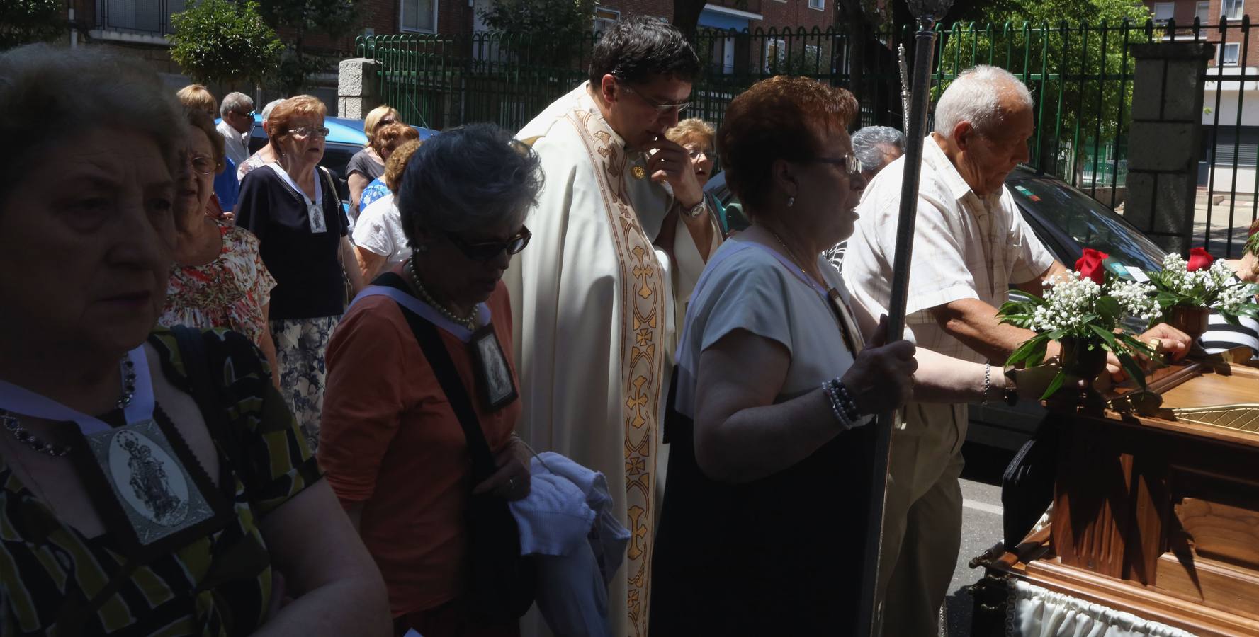 Procesión de la Virgen del Carmen en el barrio Cuatro de Marzo de Valladolid