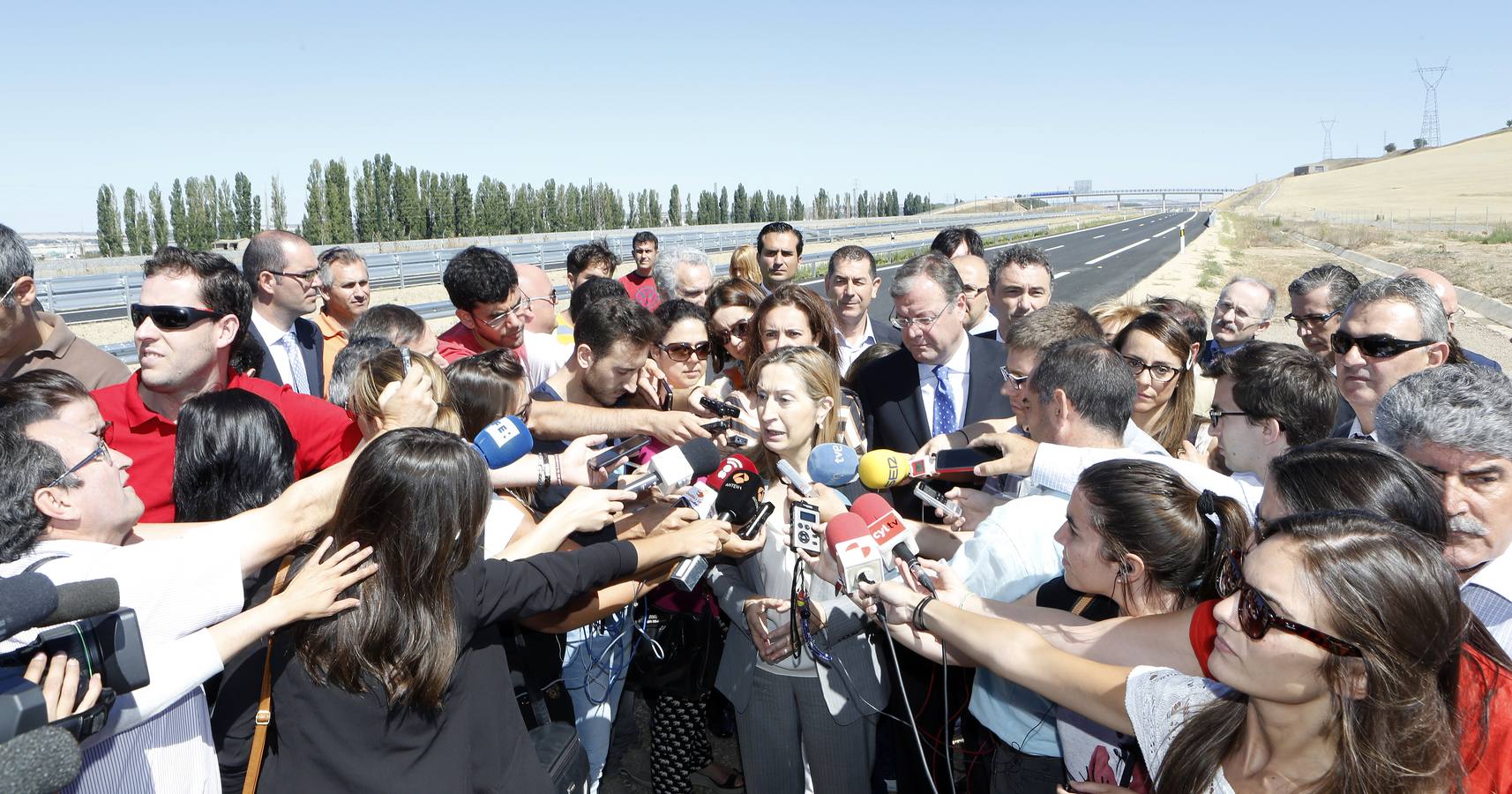 Ana Pastor inaugura el último tramo de la Ronda Exterior