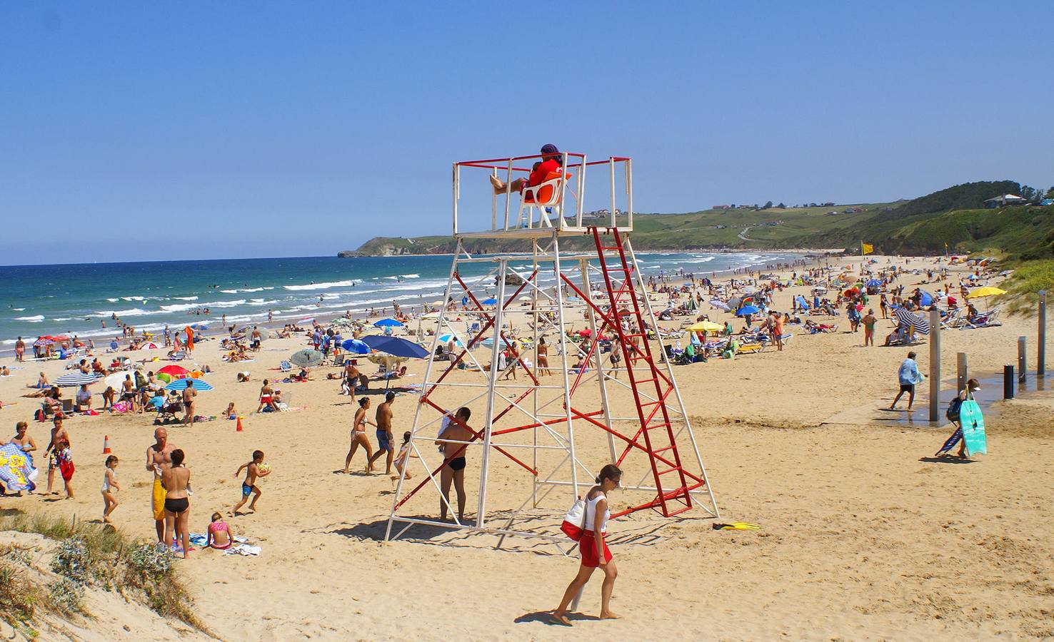 Playa de San Vicente de la Barquera (Cantabria)