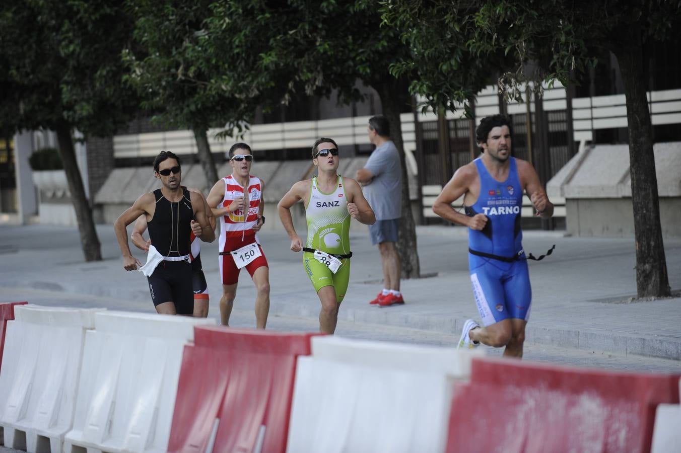 La playa de las Moreras acoge el XVII Triatlón Ciudad de Valladolid