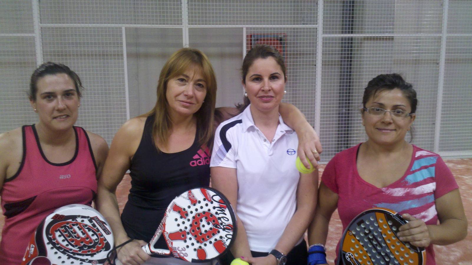 Participantes en el I Torneo de Pádel Trofeo ATV Mercedes Open de Verano