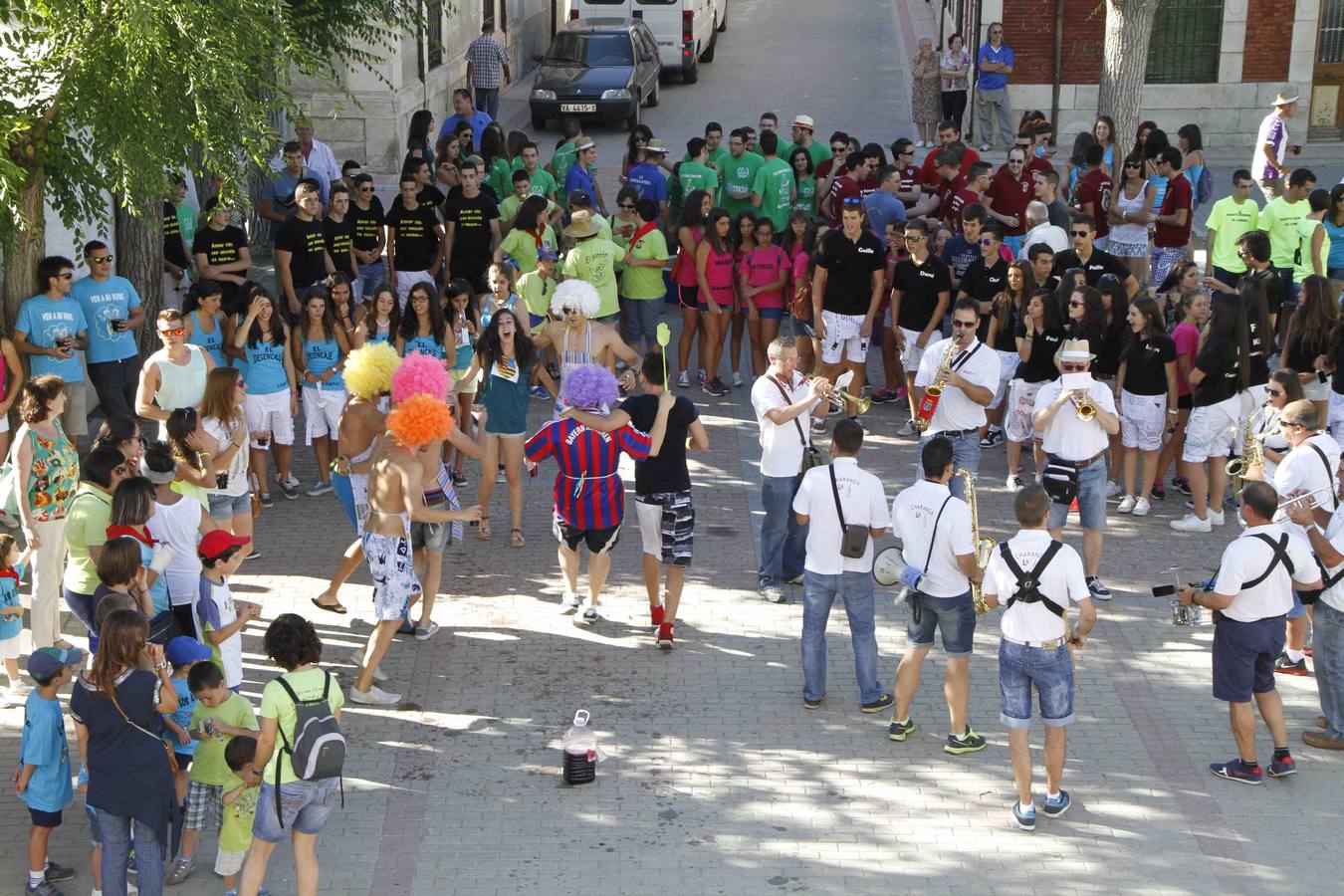 Concentración y desfile de peñas en Campaspero