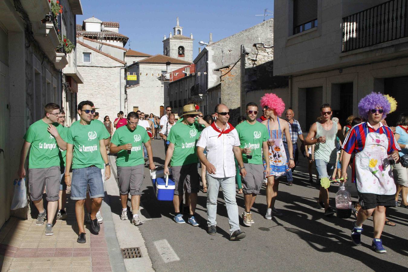 Concentración y desfile de peñas en Campaspero