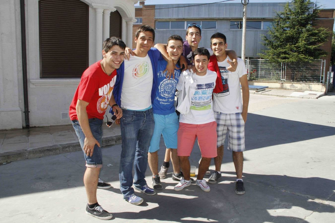 Encierro de la Vaca de la Afición y el Toro del Páramo en Campaspero. Valladolid