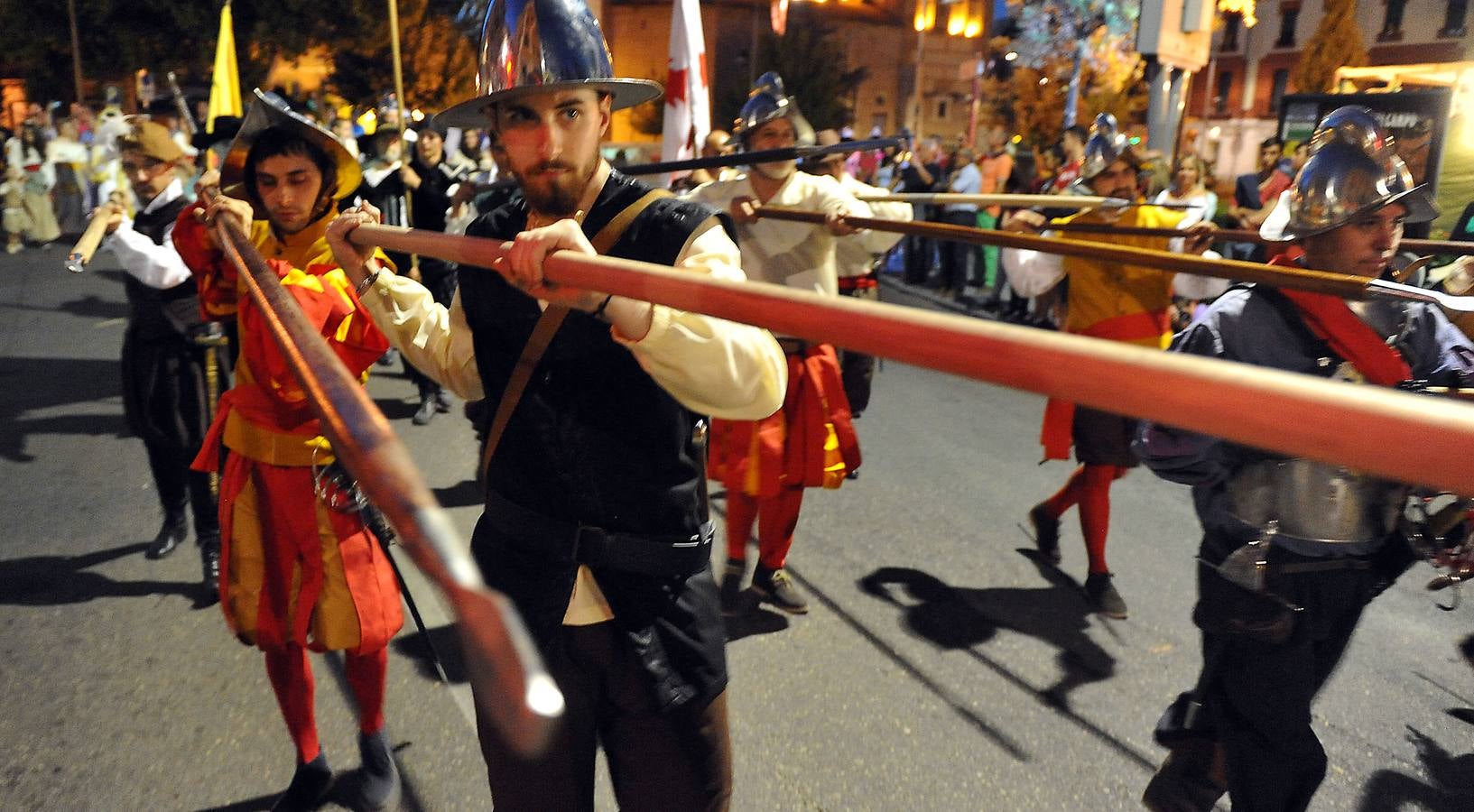 Desfile y pregón de Sandra Ibarra en la inauguración de la Feria Renacentista de Medina del Campo (Valladolid)