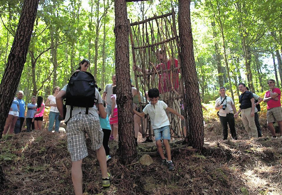 Arte efímero en El Collao de Herguijuela de la Sierra (Salamanca)