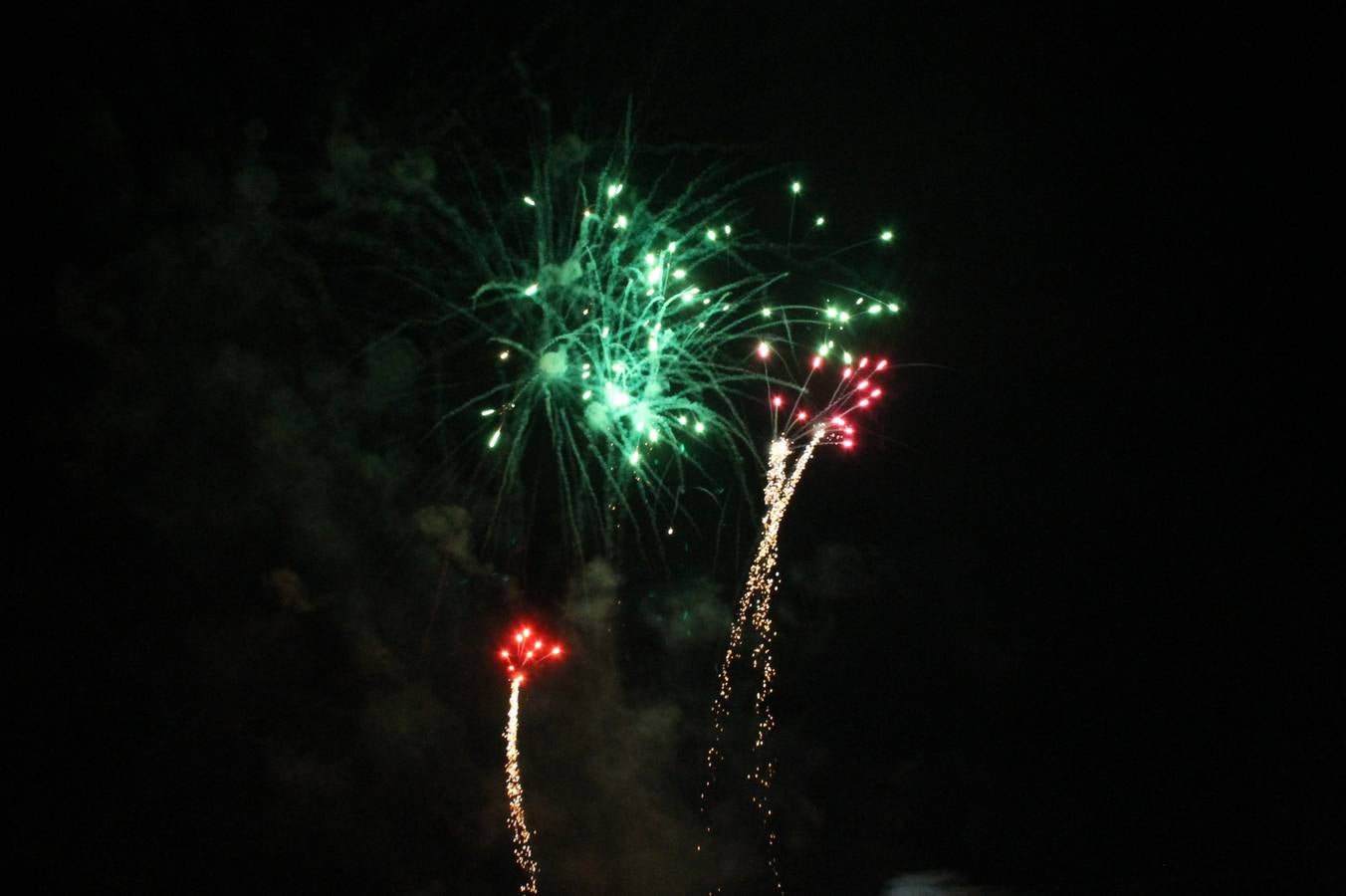 Fuegos artificiales en las fiestas de Simancas. Valladolid
