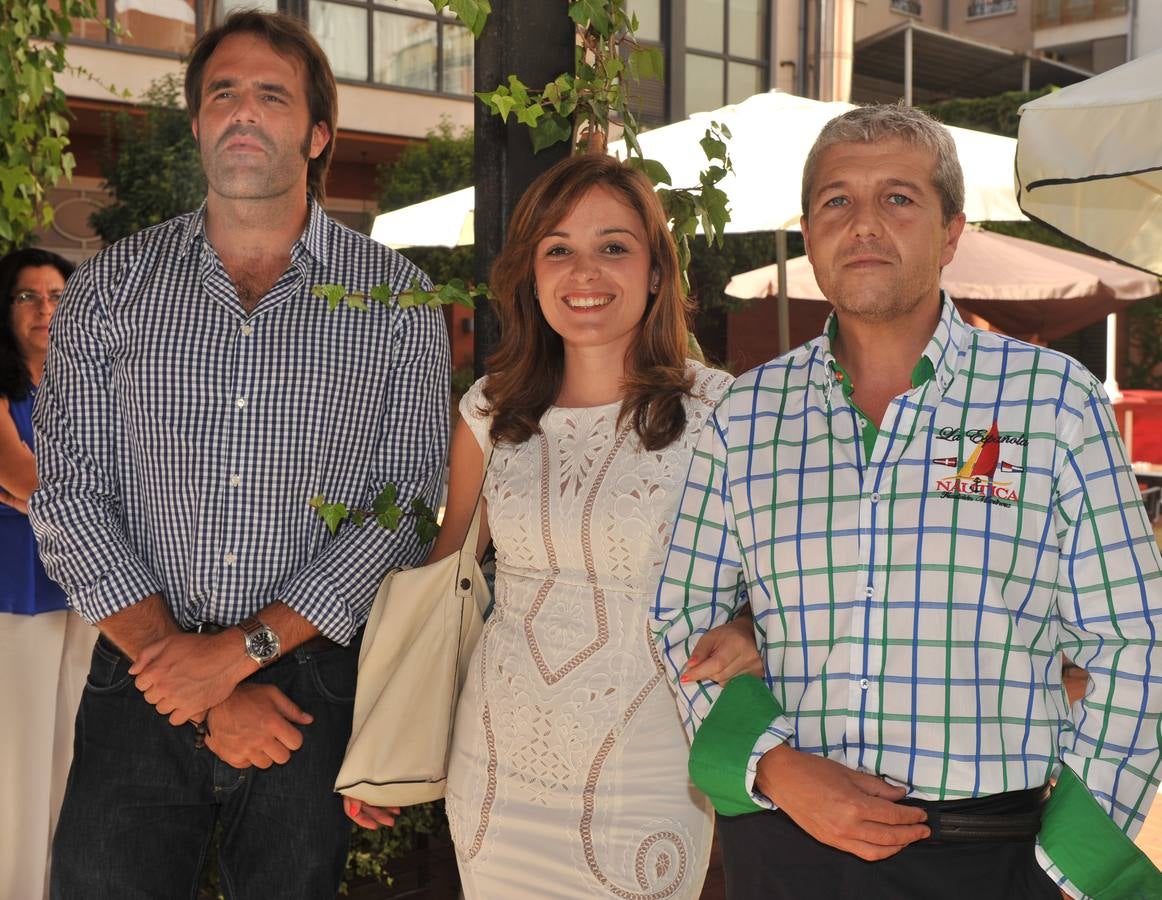 Los jueces Juan Antonio Álvarez, Sara Villarreal y José María Crespo.