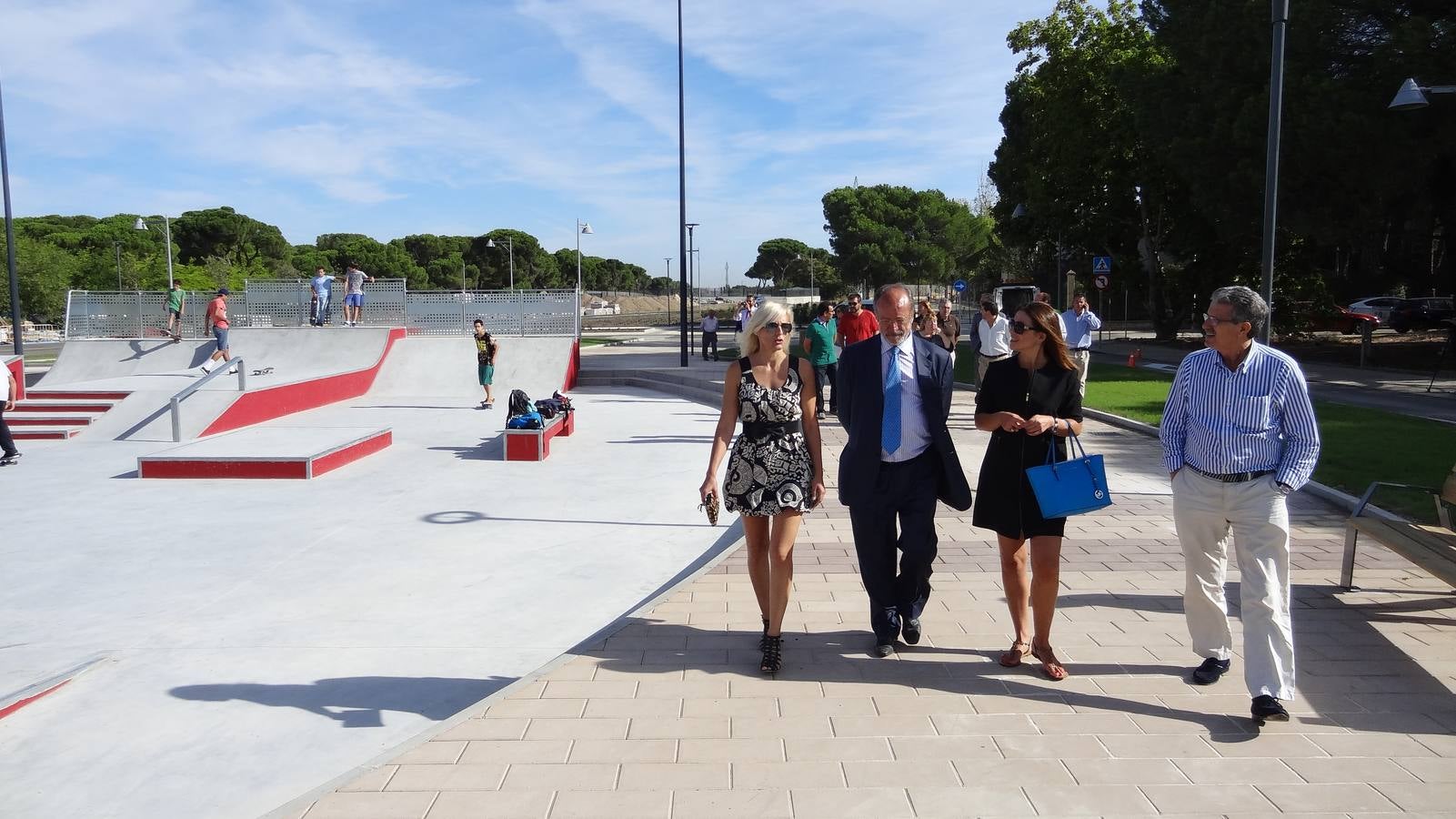 Nuevo paseo en el Pinar de Antequera contruido en los terrenos liberados del tren