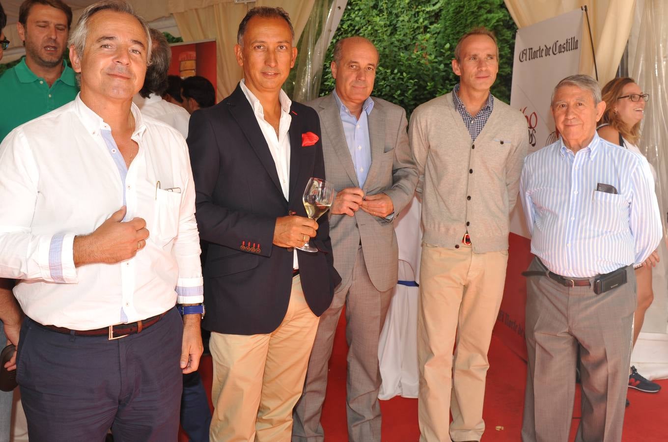 Alberto López Soto, Félix Sanz, Benjamín Hernantes, Pedro Salafranca y Mariano García Fiz. Los representantes de Aveco, CVE y Cecale acudieron juntos al aperitivo.