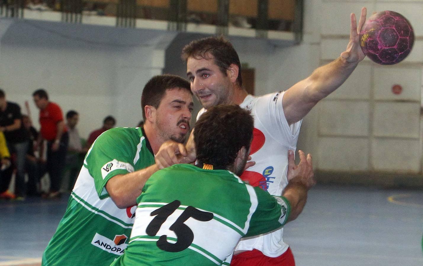 El Nava debuta en División de Plata con una ilusionante victoria