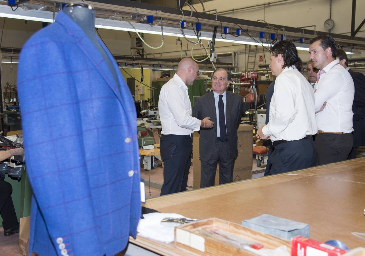 El consejero de Economía visita las instalaciones de Antonaga en Briviesca (Burgos)