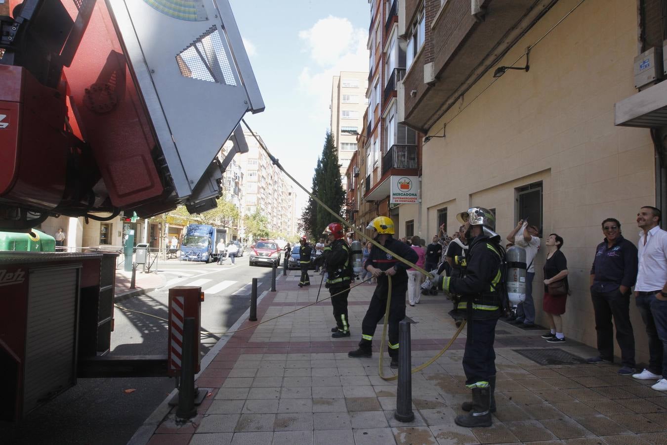 Humareda en la calle Gabilondo